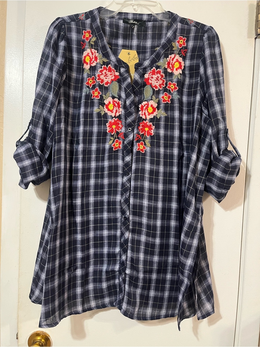 Andree by Unit New Large Embroidered Plaid Boho Floral Button-Front Tunic Top